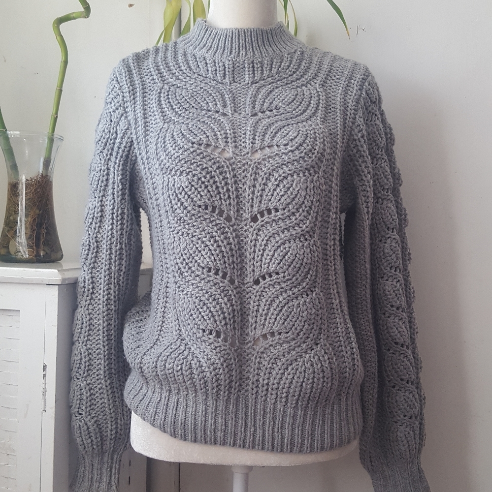 H&M chunky knit gray sweater
